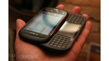 lg-qwerty-dual-screen-android-phone-7
