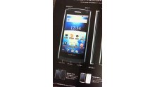 nec-medias-smartphone-android-7.7-mm-02