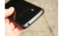 Nexus-4-droptest-fuchsphone-10