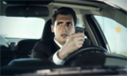 samsung galaxy s 2 ii publicite homme au volant sms